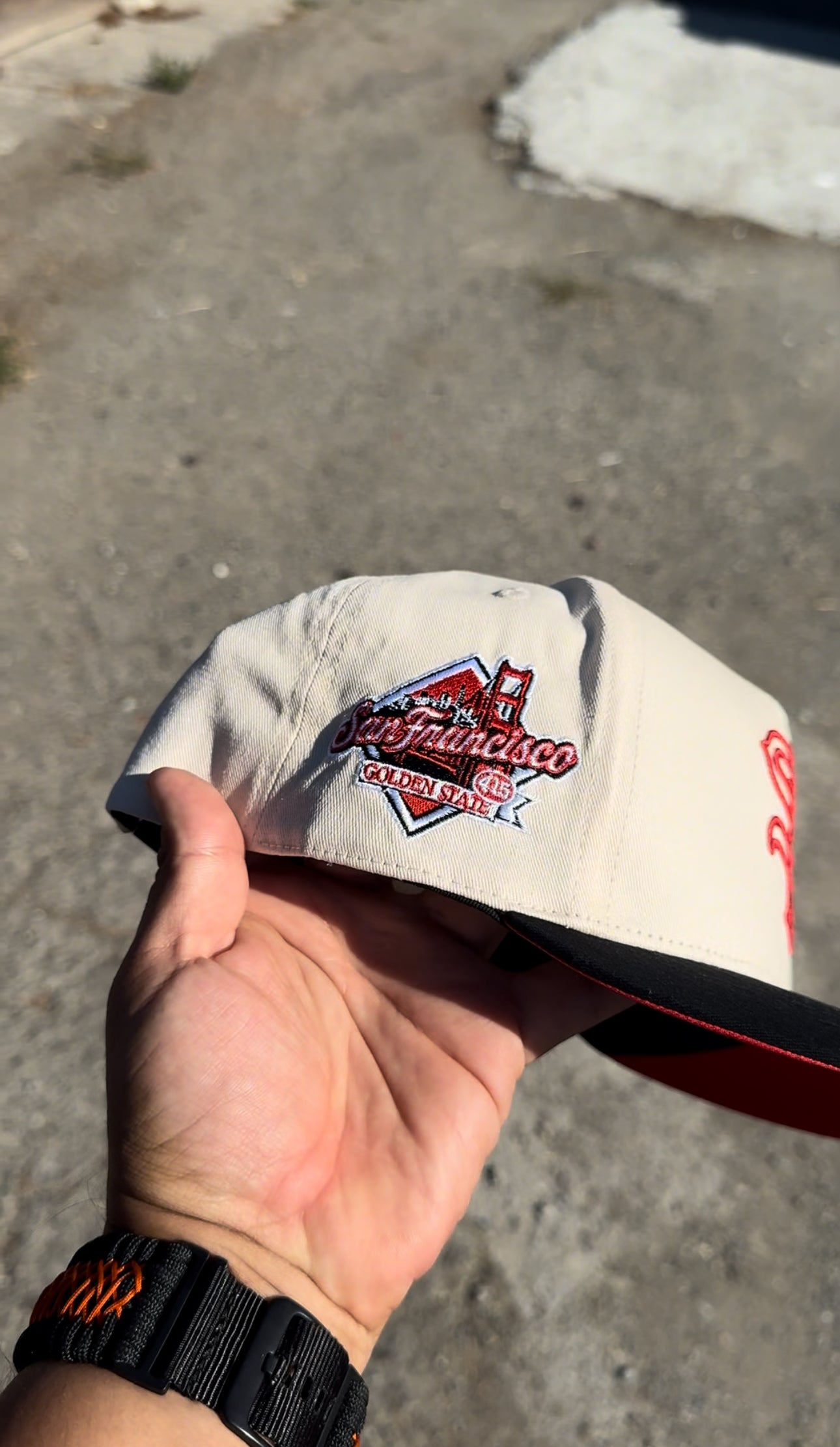 SF (Red/Cream/Black)